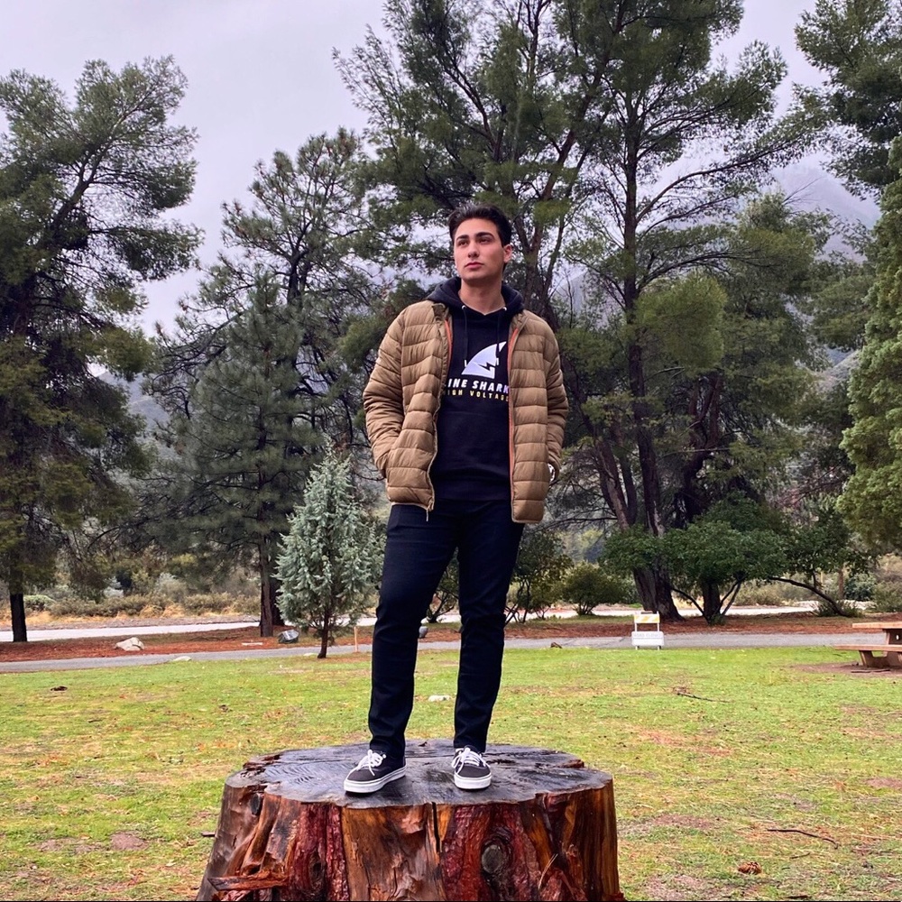 Meet your Posher, Isaac